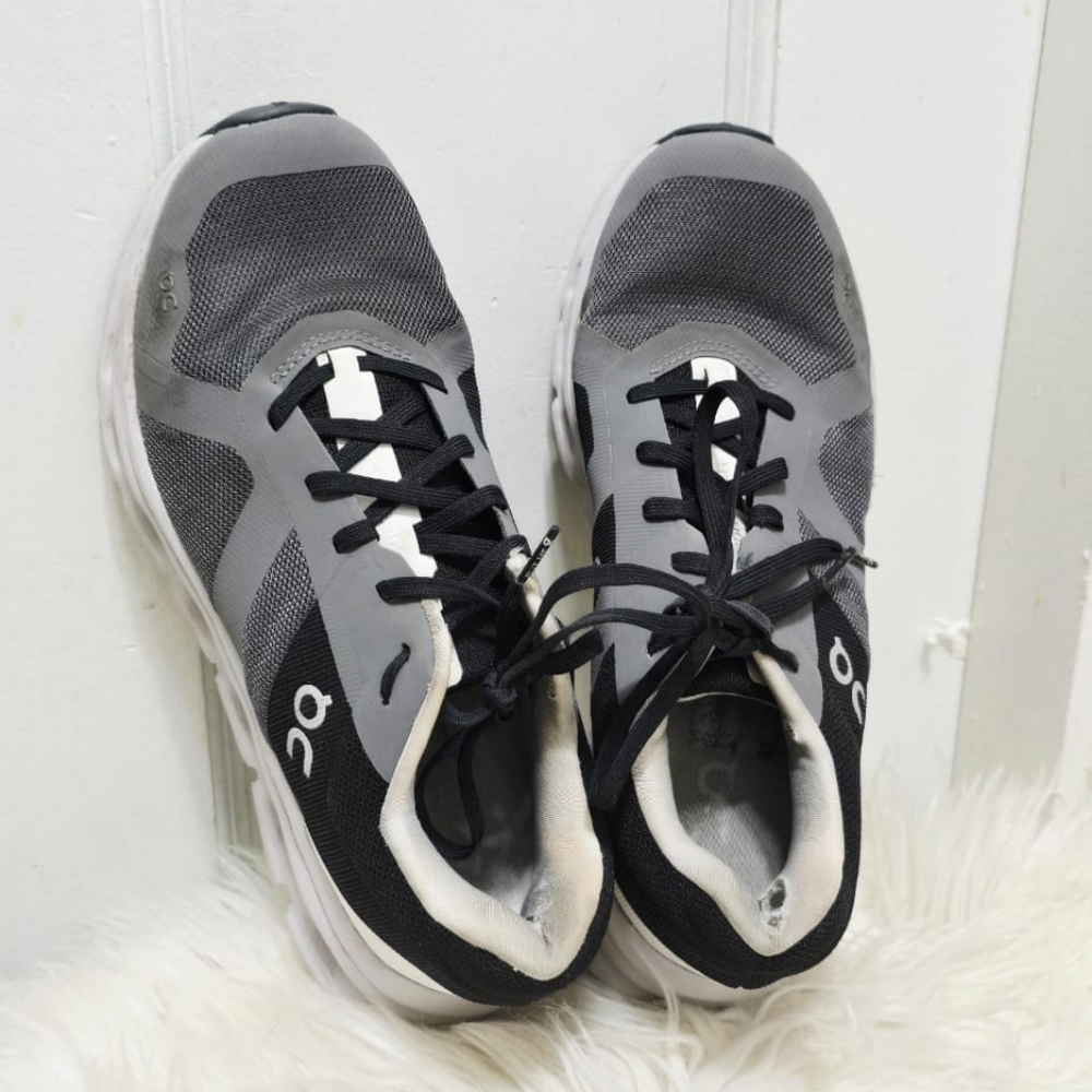 On Running Cloudrunner Grey Running Sneakers Size… - image 4